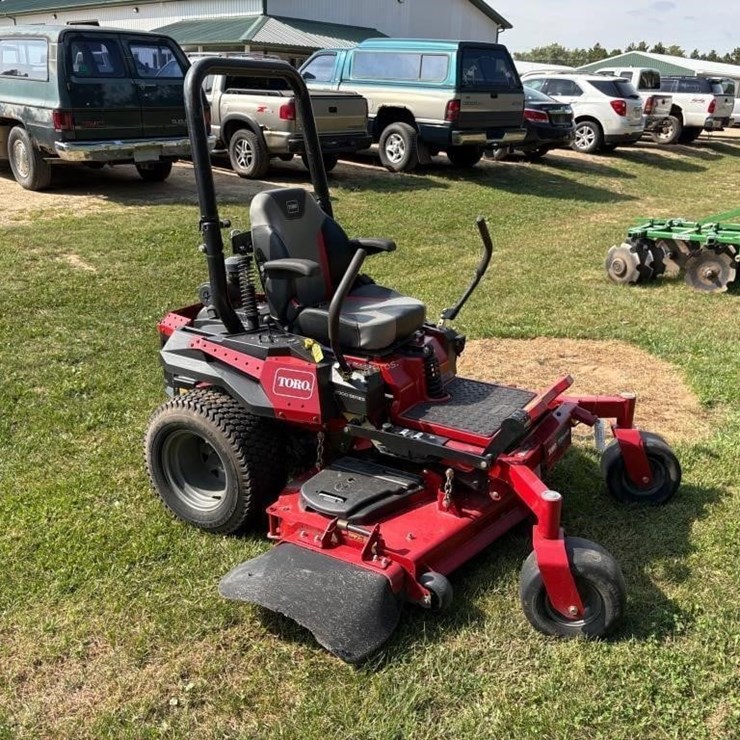 2019 Toro Titan 2000 Zero Turn mower