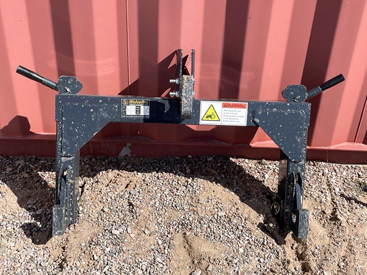 #2054-•-class-1-tractor-quick-hitch-image-1
