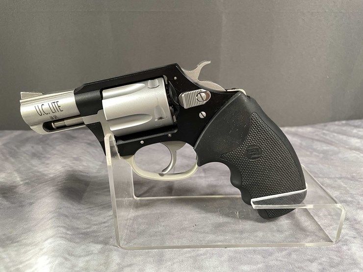 #5155-•-charter-arms-undercover-lite,-38-spl-revolver,-sn:-23l05132,-(neenah,-wi)-image-3