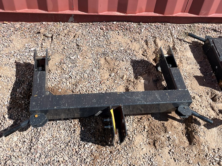 #2055-•-class-1-tractor-quick-hitch-image-6
