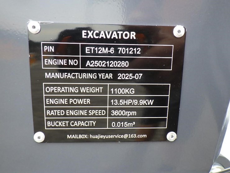 2025-bttl-et12m-6-hydraulic-excavator-image-26