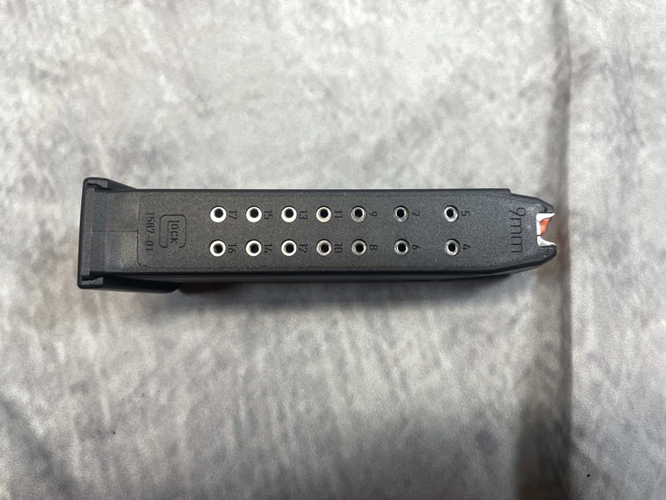 #5146-•-glock-g17-gen-5,-9mm-luger-pistol,-sn:-bvst133,-(neenah,-wi)-image-24