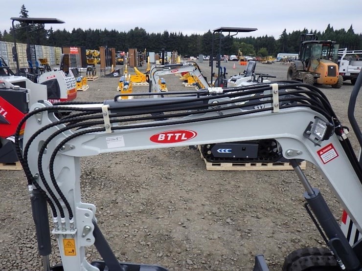 2025-bttl-et15h-6-hydraulic-excavator-image-7