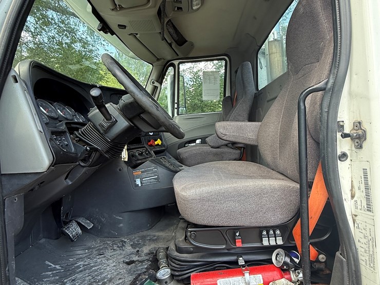 2015-international-prostar-image-9