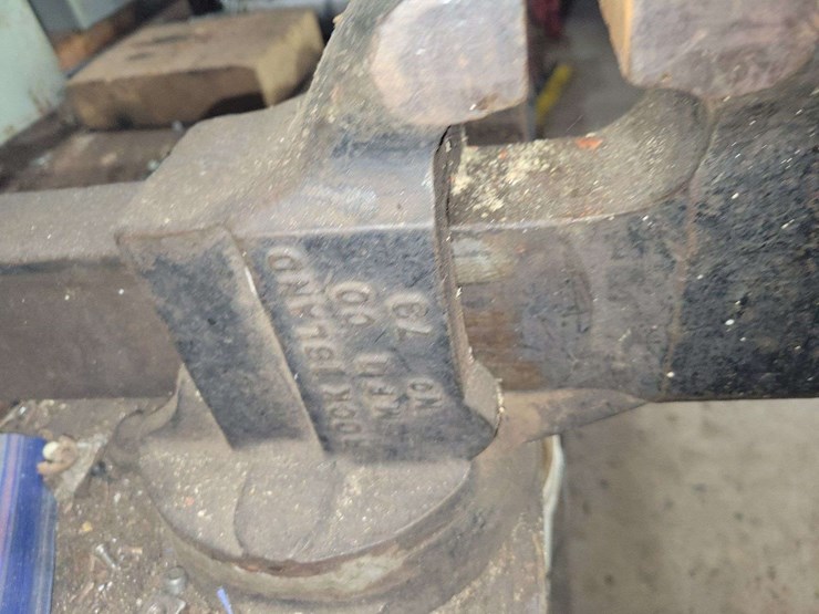 rock-island-bech-vise,-4"-jaws-image-3