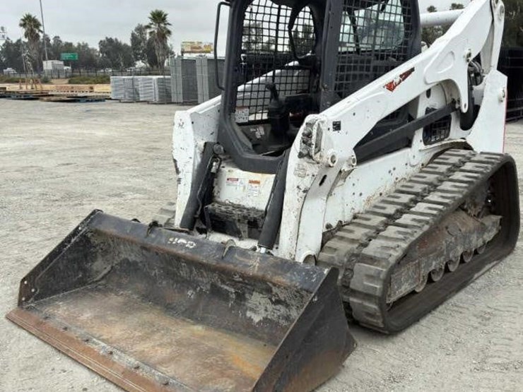 2019-bobcat-t770-image-1