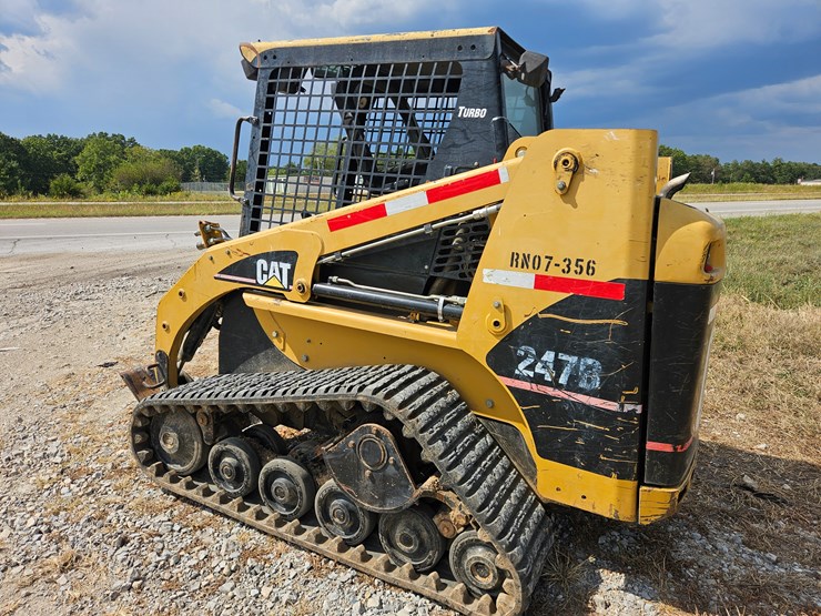 caterpillar-247b-image-7