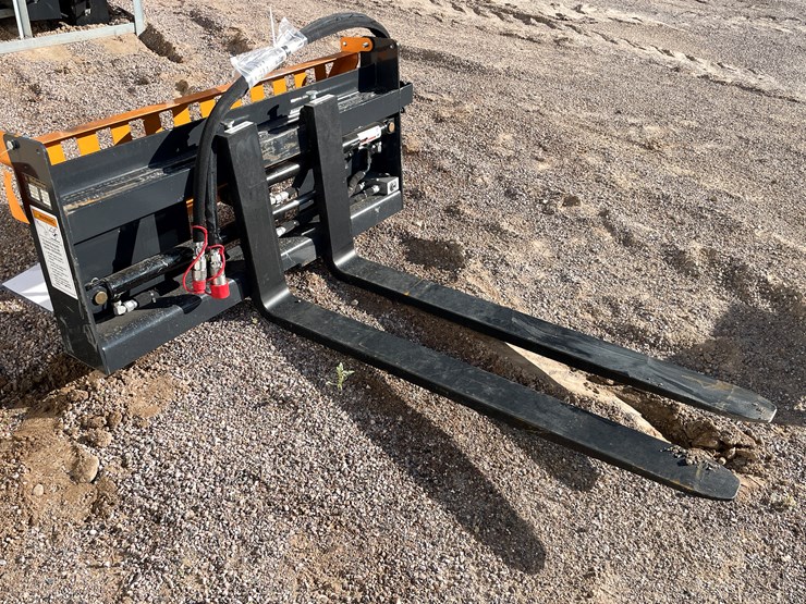 #2030-•-skid-steer-pallet-fork-hydraulic-adjustable-image-10