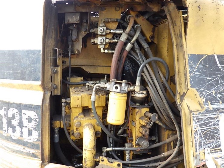 caterpillar-313b-cr-image-32