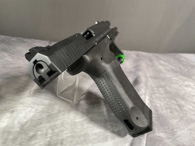 #5154-•-canik-tp9sf,-9mm-luger-pistol,-sn:-20at32133,-(neenah,-wi)-image-15
