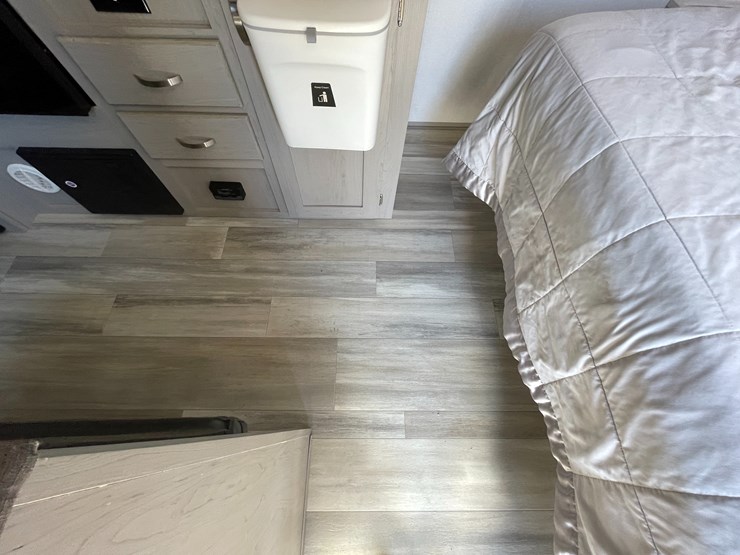 #499-•-2021-tracer-le-camper-(title-in-delay)-image-175