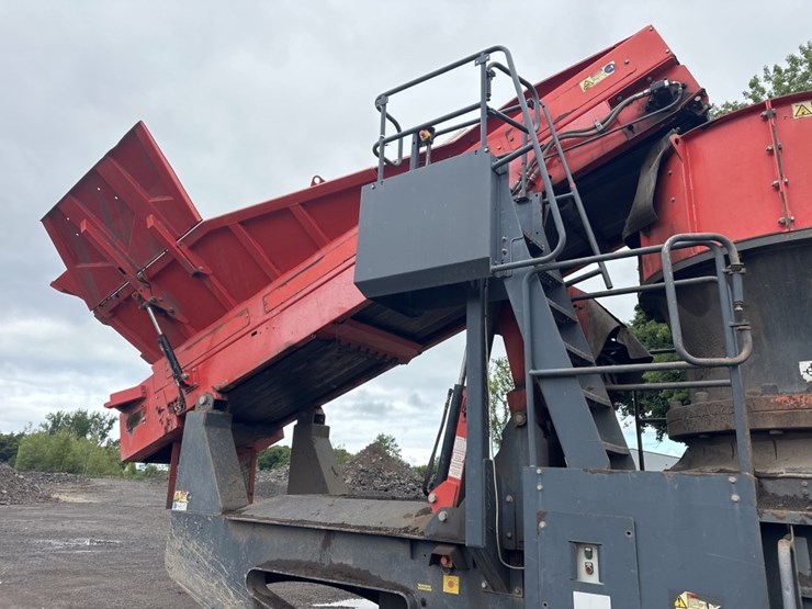 2017-sandvik-qs331-image-13