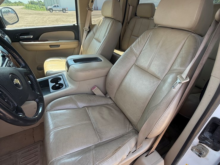 2008-chevrolet-k1500-image-19