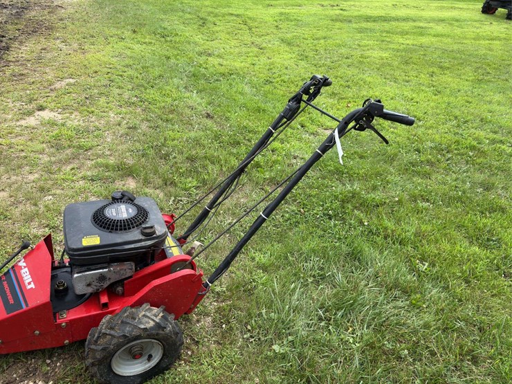 troy-built-sickle-bar-mower,-3.5-hp-briggs-and-stratton-engine,-self-propel-image-9