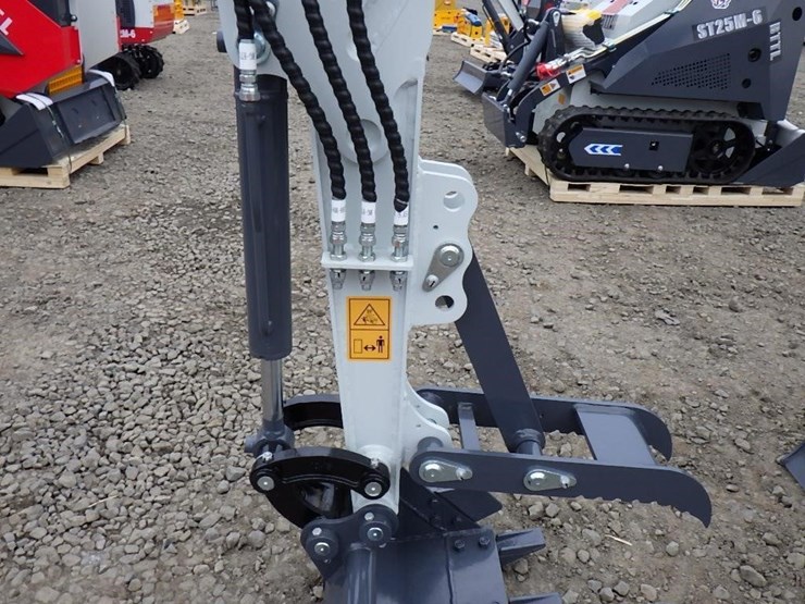2025-bttl-et15h-6-hydraulic-excavator-image-6