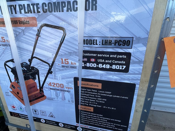 #2061-•-heavy-duty-plate-compactor-image-3