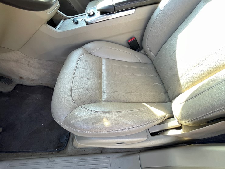 2015-mercedes-benz-gl450-image-61
