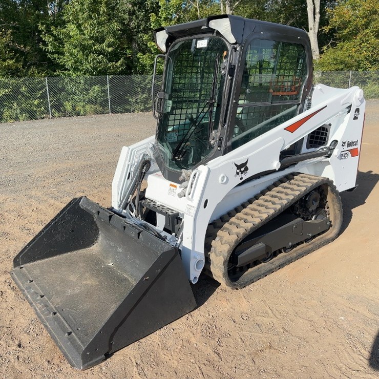 2017 BOBCAT T450