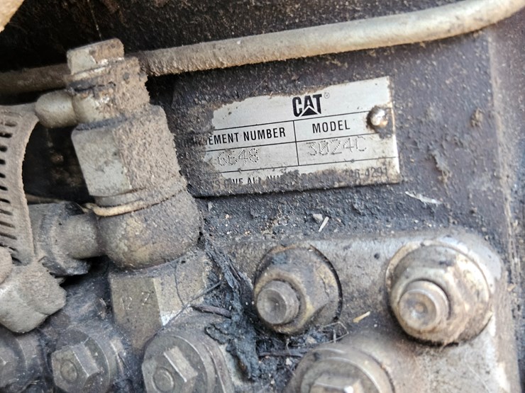 caterpillar-247b-image-25