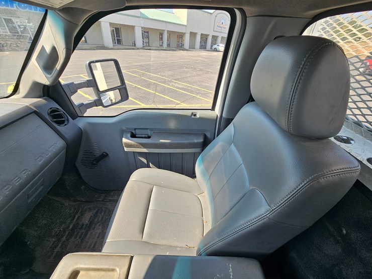 2011-ford-f450-image-43