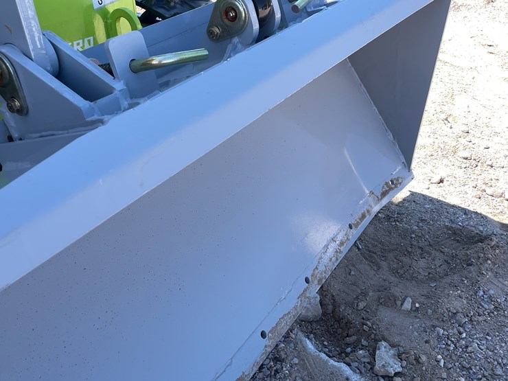 #2027-•-mini-skid-steer-loader-(bucket-damaged)-image-14