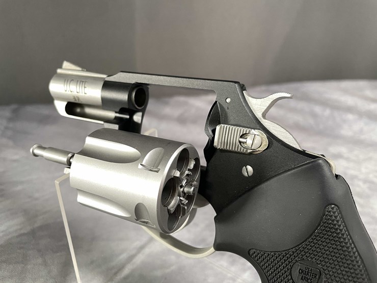 #5155-•-charter-arms-undercover-lite,-38-spl-revolver,-sn:-23l05132,-(neenah,-wi)-image-18