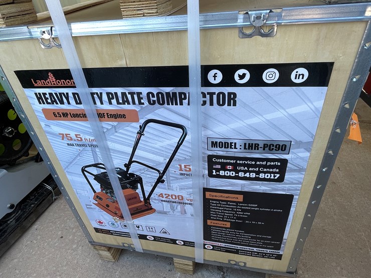 #2062-•-heavy-duty-plate-compactor-image-1