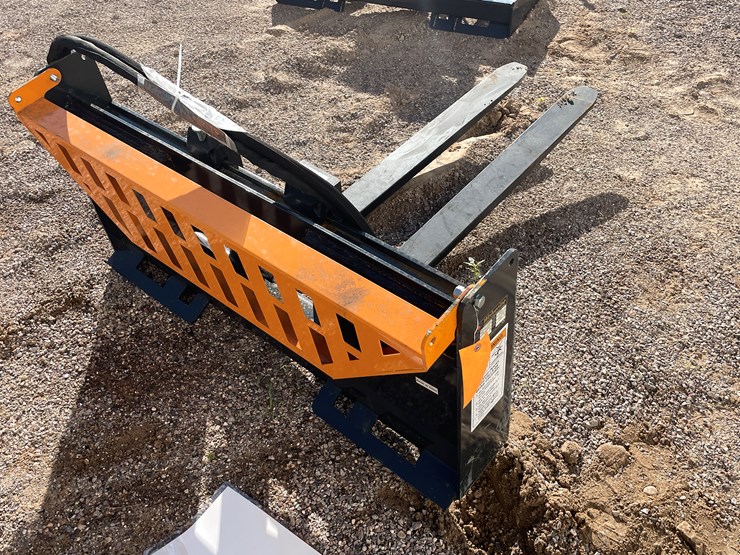 #2030-•-skid-steer-pallet-fork-hydraulic-adjustable-image-5