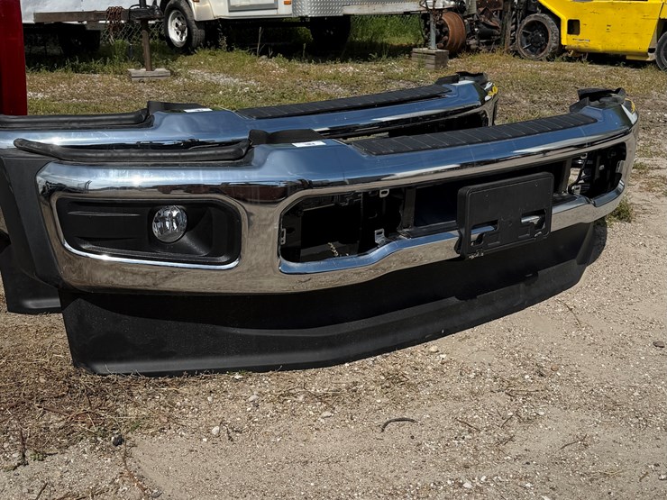 #26-•-2024-ford-front-bumper-image-2
