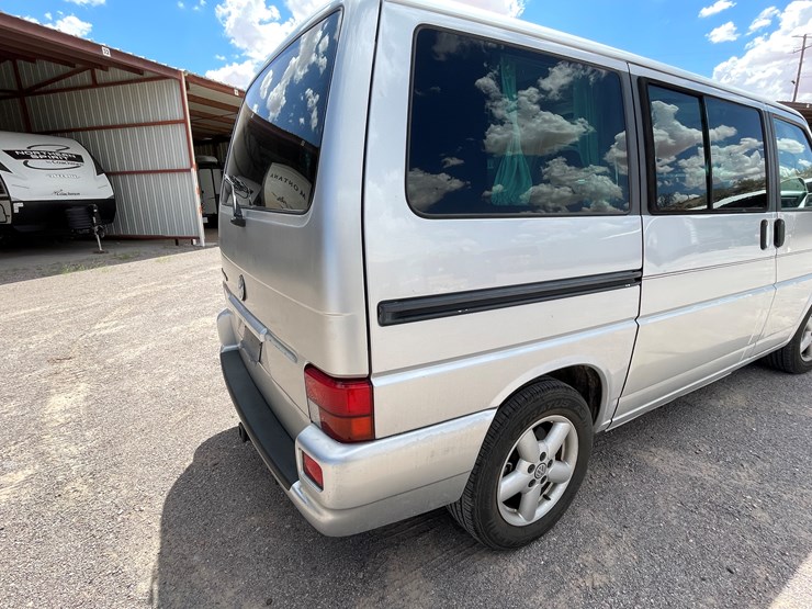 #501-•-2002-volkswagen-eurovan-mv-(title-in-delay)-image-105