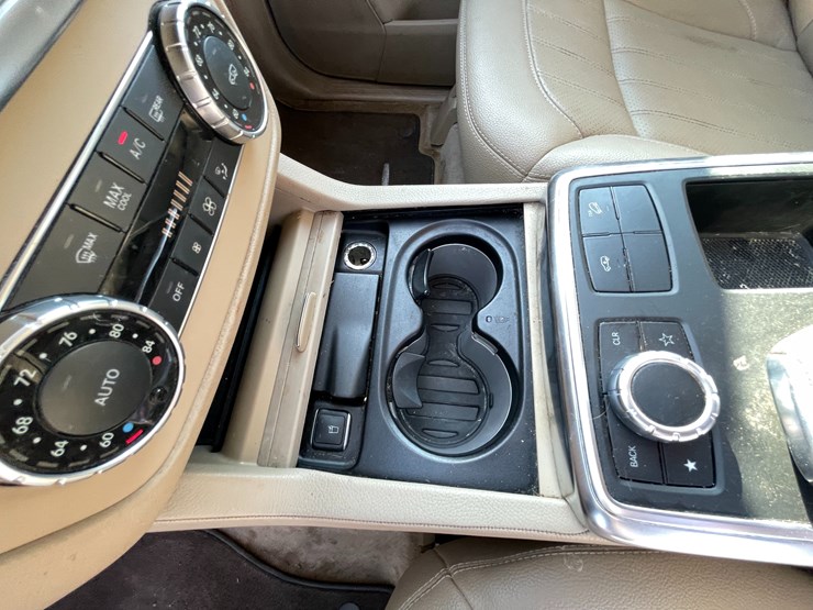 2015-mercedes-benz-gl450-image-81