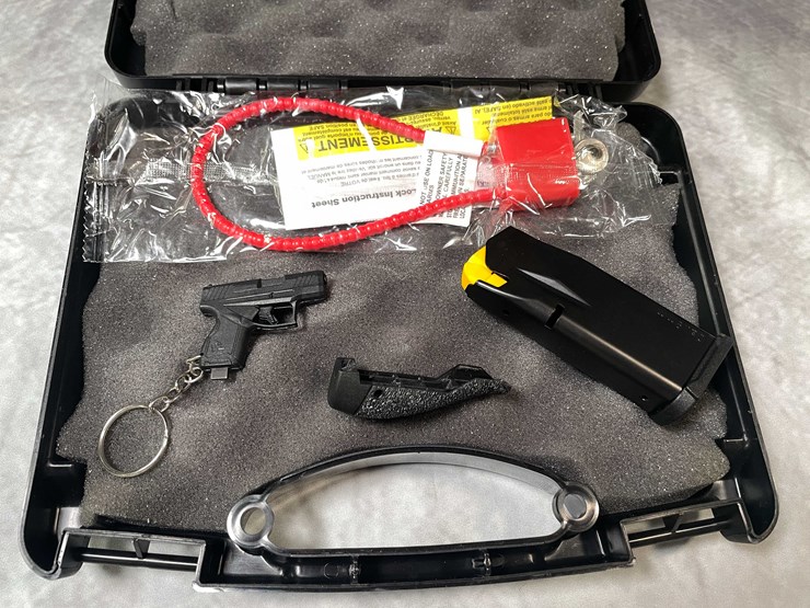 #5156-•-taurus-gx4,-9mm-luger-pistol,-sn:-1ga44039,-(neenah,-wi)-image-22