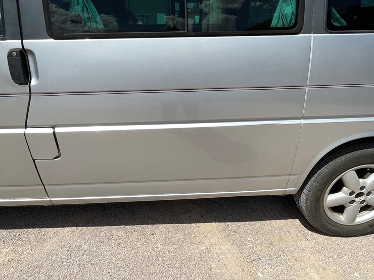 #501-•-2002-volkswagen-eurovan-mv-(title-in-delay)-image-120
