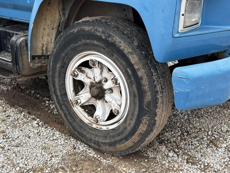 1993-ford-f70-image-31