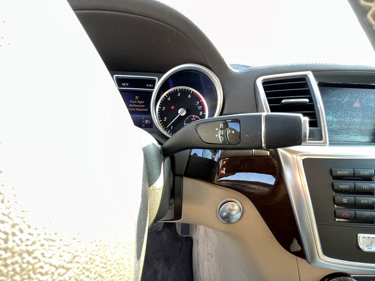 2015-mercedes-benz-gl450-image-68