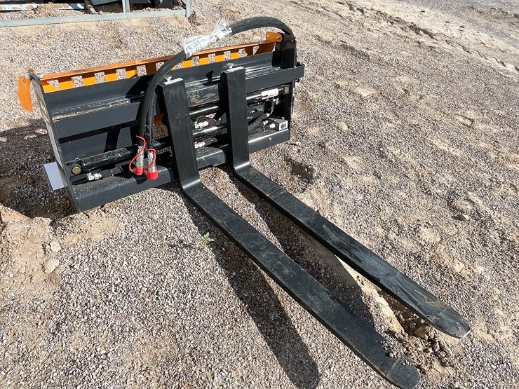 #2032-•-skid-steer-pallet-fork-hydraulic-adjustable-image-2