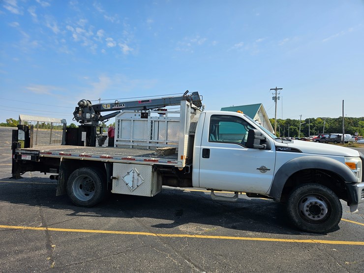 2011-ford-f450-image-23