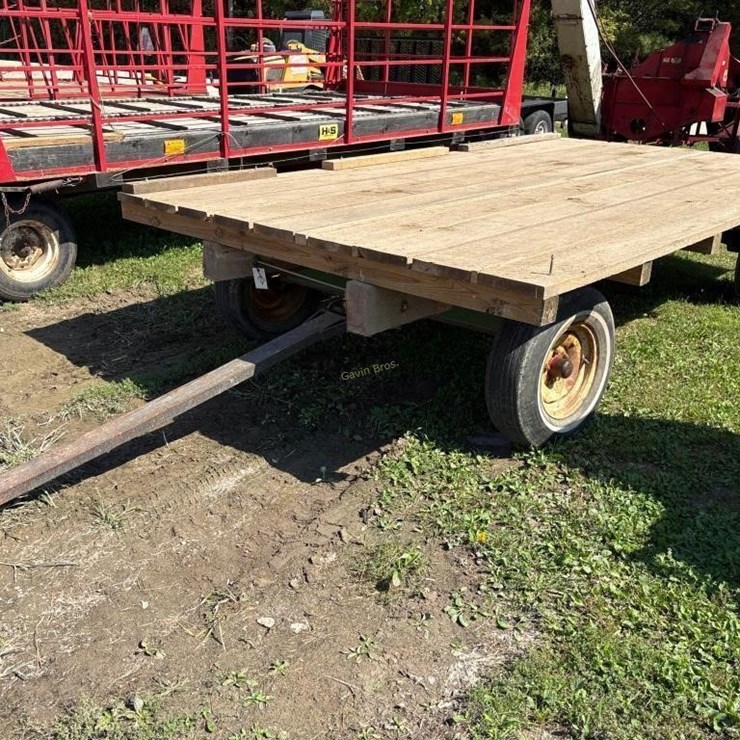 8x14.5' Flatbed on Gear