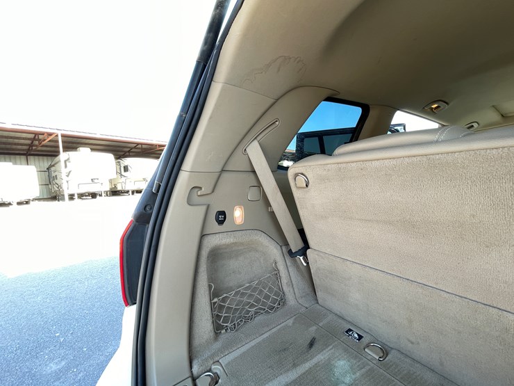 2015-mercedes-benz-gl450-image-46