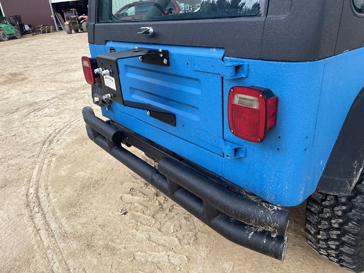 1990-jeep-wrangler-image-21