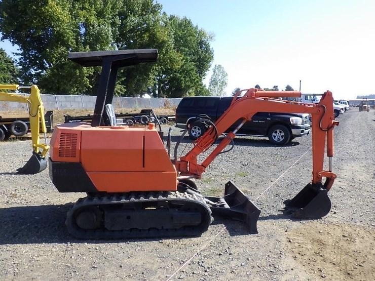 airman-hm20-hydraulic-excavator-image-3