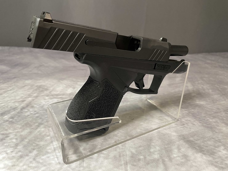 #5156-•-taurus-gx4,-9mm-luger-pistol,-sn:-1ga44039,-(neenah,-wi)-image-19