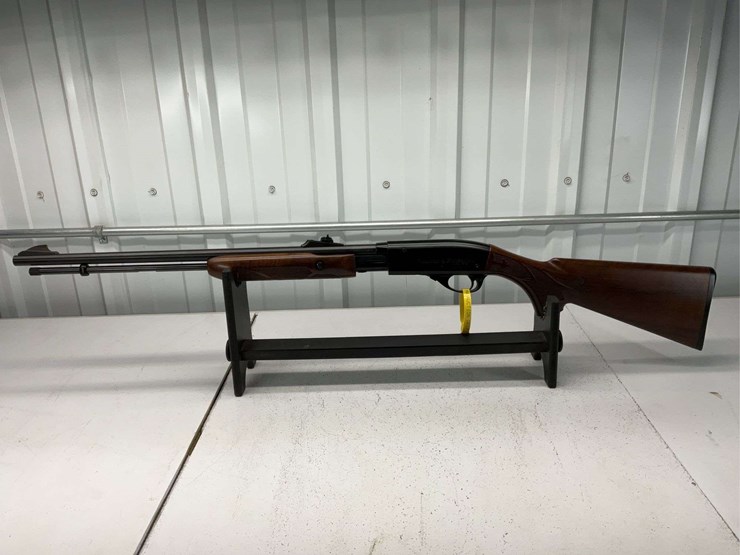 remington-22-short/long-rifle,-field-master-572,-sn:-a1962481-image-1