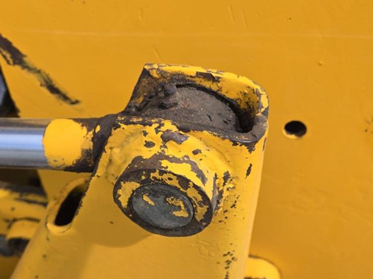 deere-350b-image-23