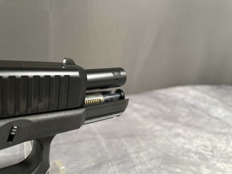 #5147-•-glock-g19-gen-5,-9mm-luger-pistol,-sn:-bsxe405,-(neenah,-wi)-image-16