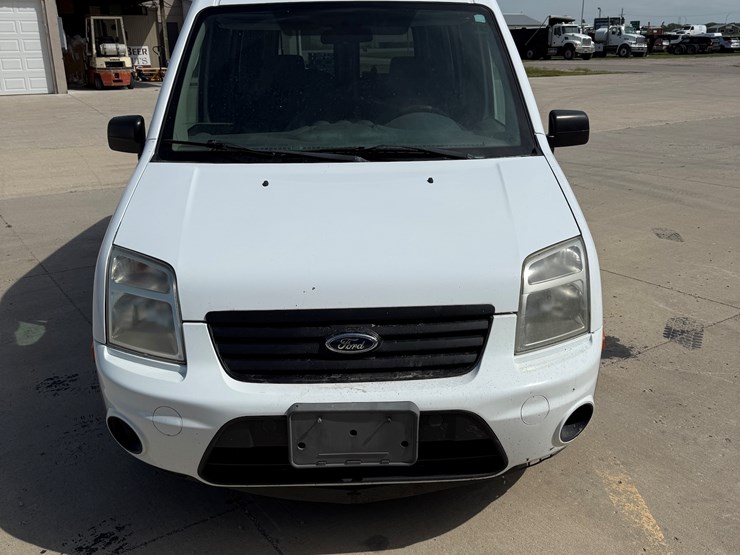 2012-utility-van-image-40