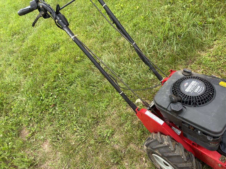 troy-built-sickle-bar-mower,-3.5-hp-briggs-and-stratton-engine,-self-propel-image-4