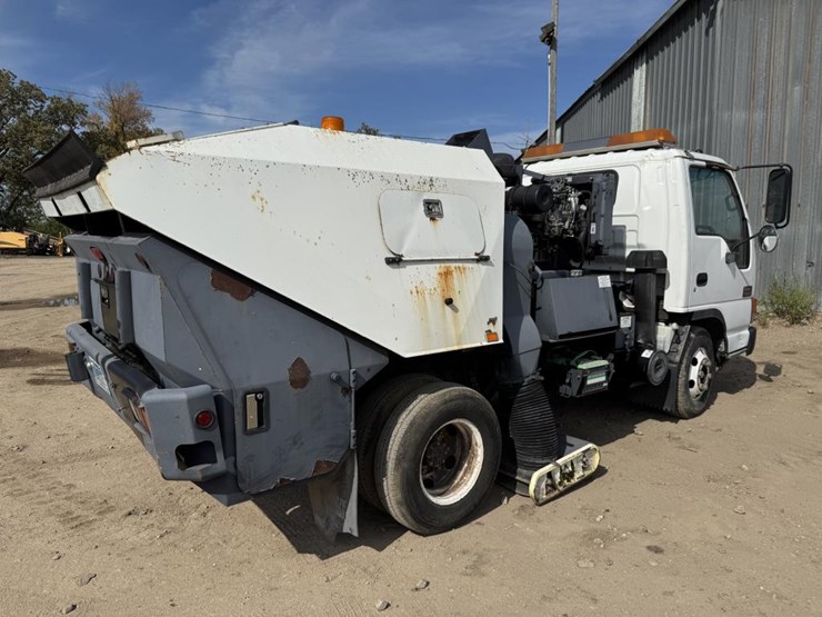 2003-gmc-w4500-image-5