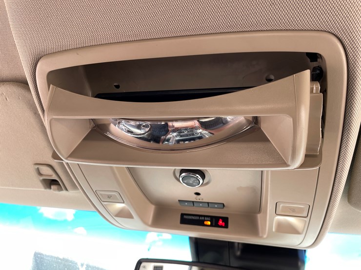 2017-chevrolet-tahoe-image-94