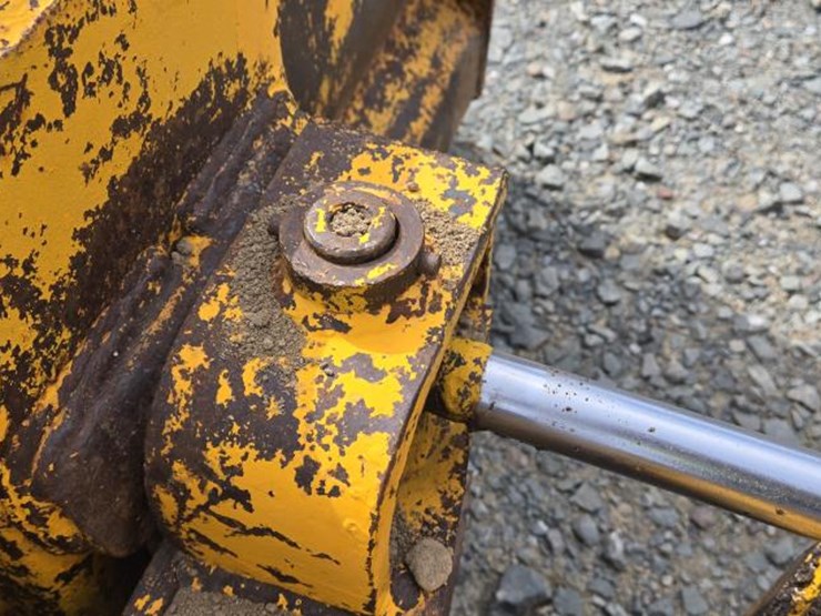 deere-350b-image-18